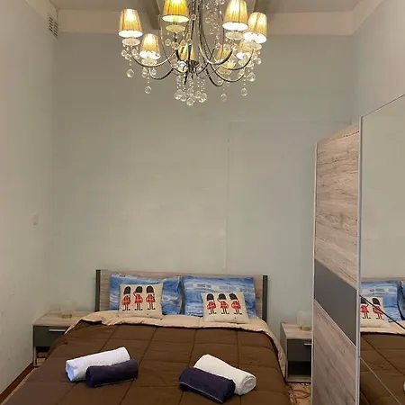 Angolina Apartment